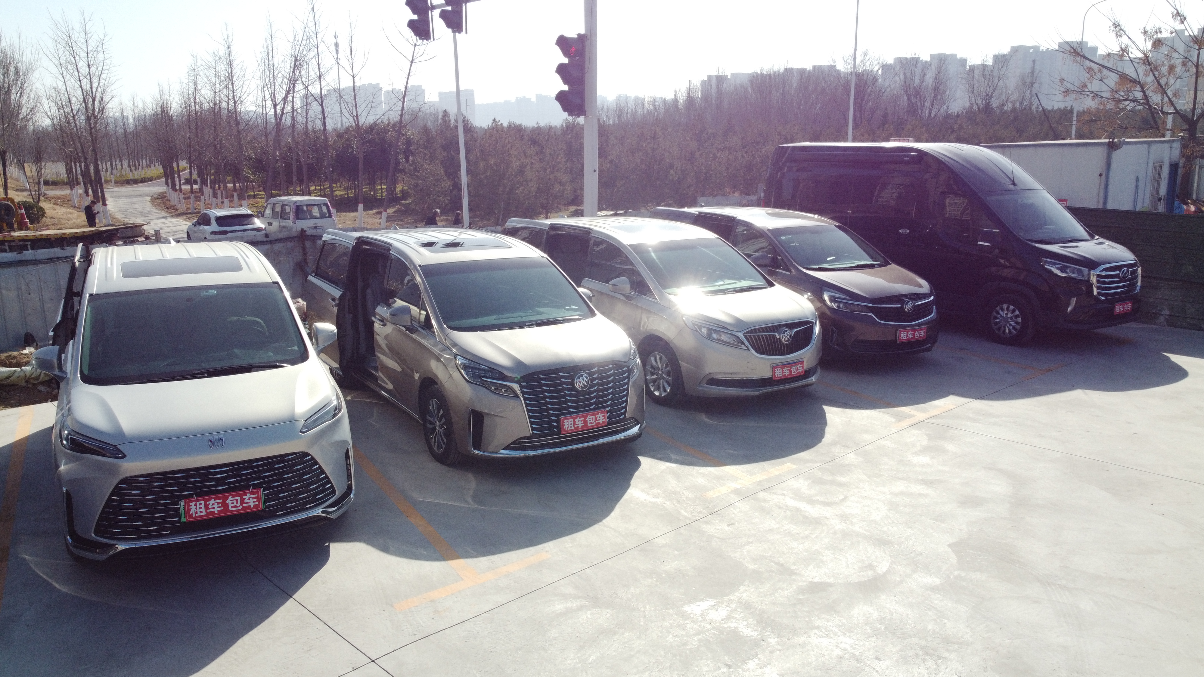 郑州商务车包车-别克GL8接送服务